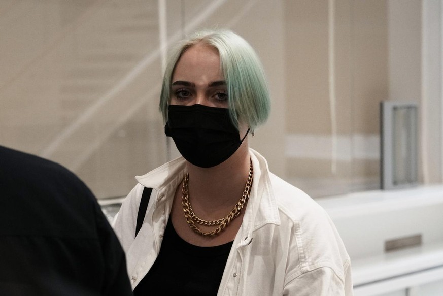 Les 11 cyberharceleurs de Mila connaissent désormais leur sort