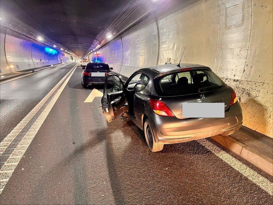 Double accident dans un tunnel de l'A16 dans le Jura.