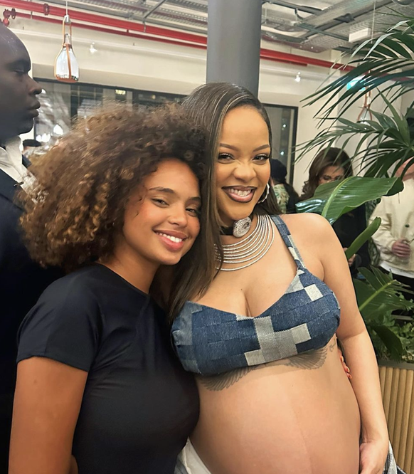 Paola Locatelli et Rihanna