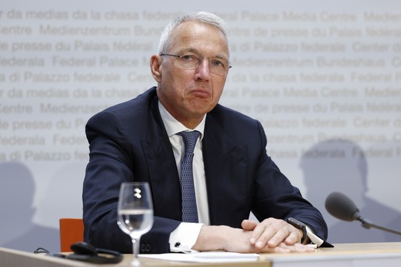 Axel Lehmann, Chairman Credit Suisse, reacts during a press conference, on Sunday, 19 March 2023 in Bern. Switzerland&#039;s largest bank UBS agreed to take over Credit Suisse for 3 billion Swiss fran ...