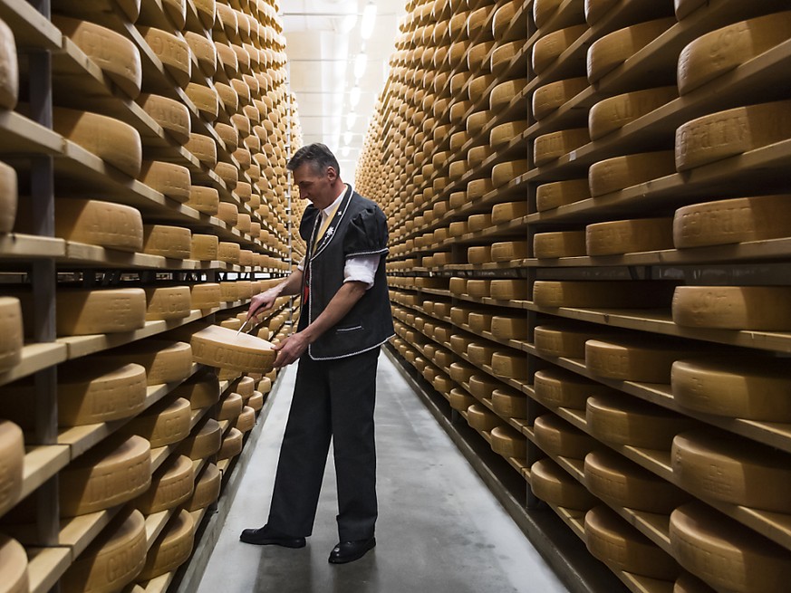 Le Gruyère AOP va devoir limiter sa production après la sécheresse estivale.