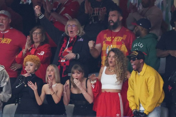 Ice Spice, Taylor Swift et Blake Lively au Super Bowl 2024