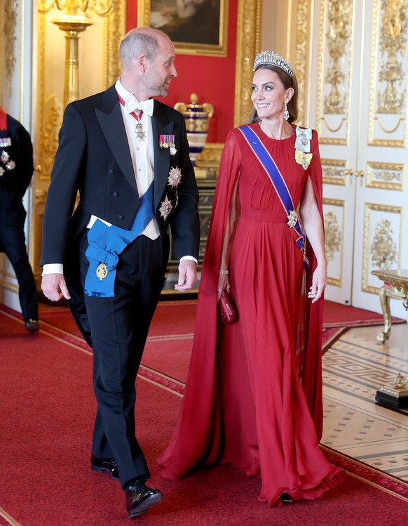 WINDSOR, ENGLAND - JULY 08: Prince William, Prince of Wales and Catherine, Princess of Wales attend the State Banquet at Windsor Castle on July 08, 2025 in Windsor, England. President Emmanuel Macron  ...