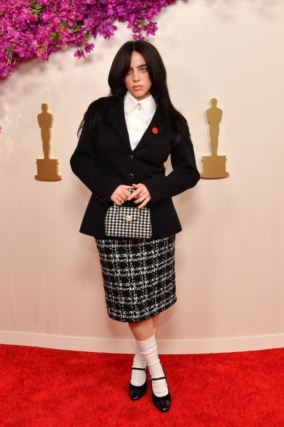 HOLLYWOOD, CALIFORNIA - MARCH 10: Billie Eilish attends the 96th Annual Academy Awards on March 10, 2024 in Hollywood, California. (Photo by Sarah Morris/WireImage)