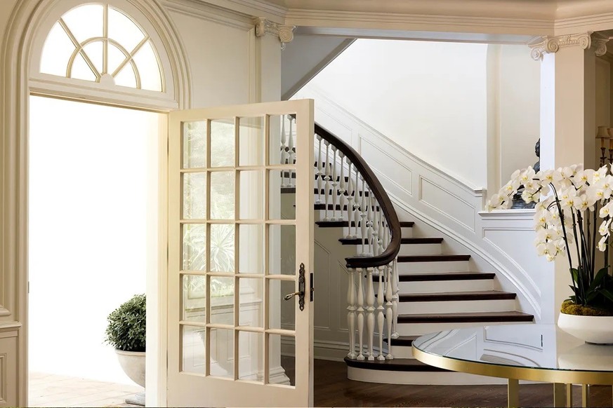 Angelina Jolie vient de vendre son immense propriété de Los Feliz, à Los Angeles, autrefois habitée par le réalisateur Cecil B. DeMille.