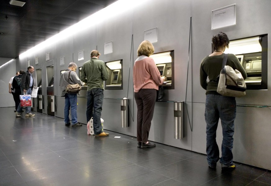 Au début des années 2000, le bancomat était encore très populaire.