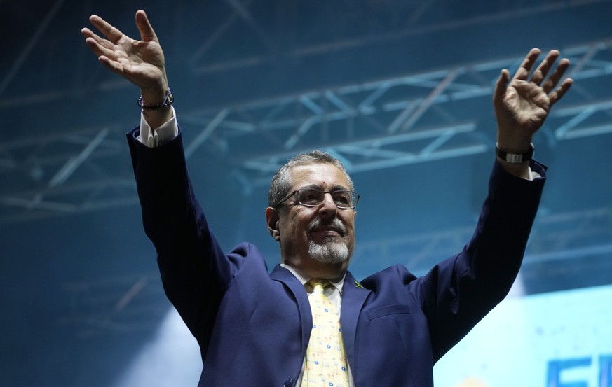 Bernardo Arevalo est devenu dimanche le nouveau président du Guatemala.