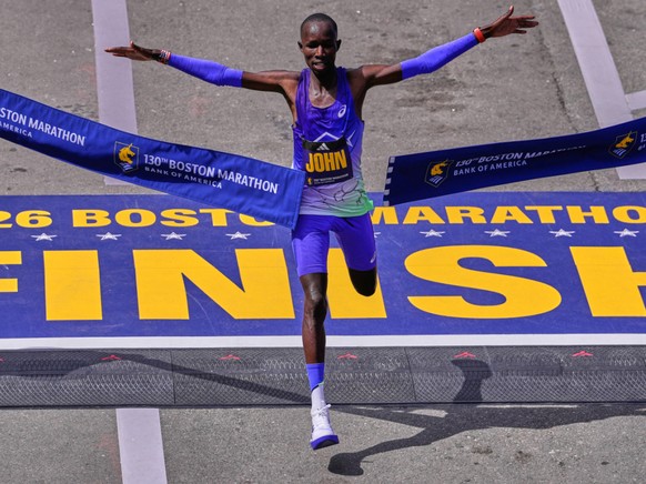 John Korir a réussi un sacré chrono dans les rues de Boston.