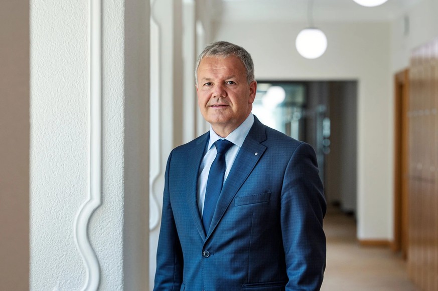Le chef de la Suva Felix Weber: sixième meilleur salaire du pays, avec encore un supplément pour la caisse maladie.