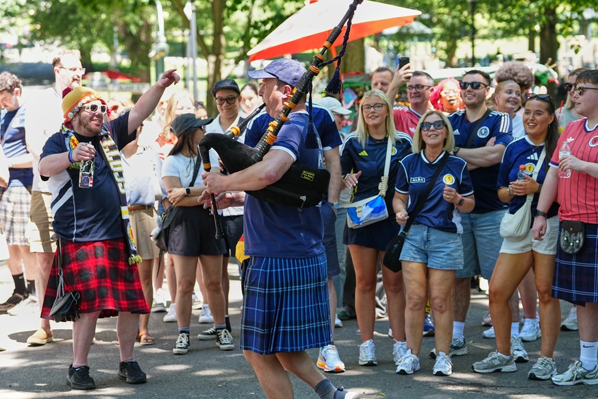 Scottish fans celebrate at a park in central Boston, Mass,, ahead of the World Cup Group C soccer match between Haiti and Scotland in Foxborough, Saturday, June 13, 2026. (AP Photo/Martin Meissner)
Bo ...