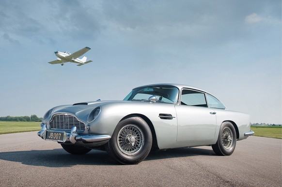 epa02414921 An undated handout picture provided by RM Auctions of London, on 27 October 2010, shows the Aston Martin DB5 driven by Scottish actor Sean Connery in the James Bond movies. The car is to b ...