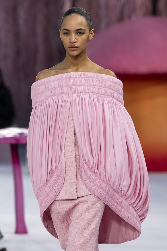 PARIS, FRANCE - JANUARY 27: (EDITORIAL USE ONLY - For Non-Editorial use please seek approval from Fashion House) Models walk the runway during the Chanel Haute Couture Week Spring/Summer 2026 show as  ...