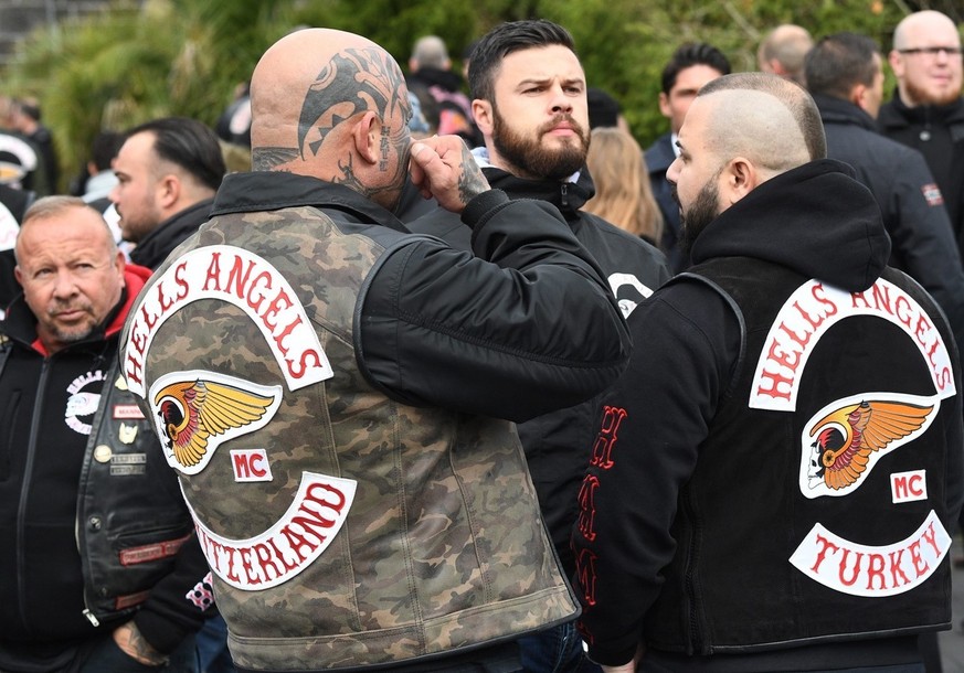 Des Hells Angels du monde entier ont assisté à des funérailles à Giessen, en Allemagne, en octobre 2016.
