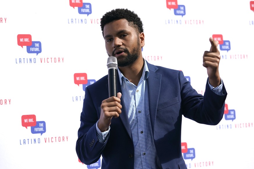 Le jeune Maxwell Frost est une des étoiles montantes du parti démocrate américain.