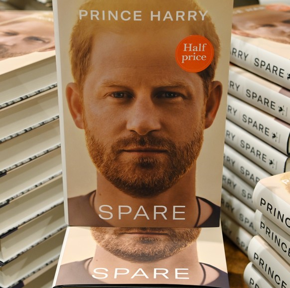 epa10397762 Prince Harry&#039;s new book &#039;SPARE&#039; is displayed at a book shop in London, Britain, 10 January 2023. Prince Harry&#039;s controversial new memoir SPARE goes on sale across the U ...