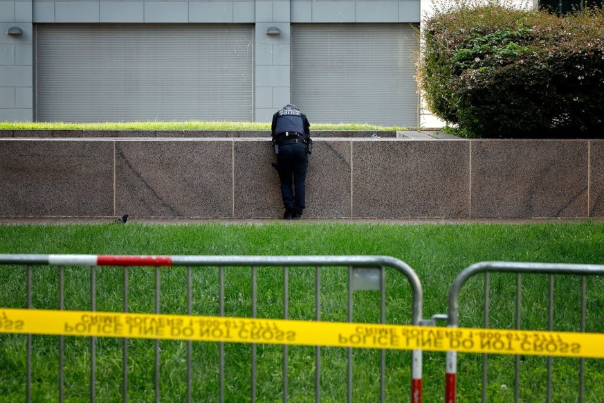 WASHINGTON, DC - AUGUST 03: Police outside the Prettyman U.S. Courthouse House prepare for the arrival of President Donald Trump on August 03, 2023 in Washington, DC. Trump is being arraigned in the U ...
