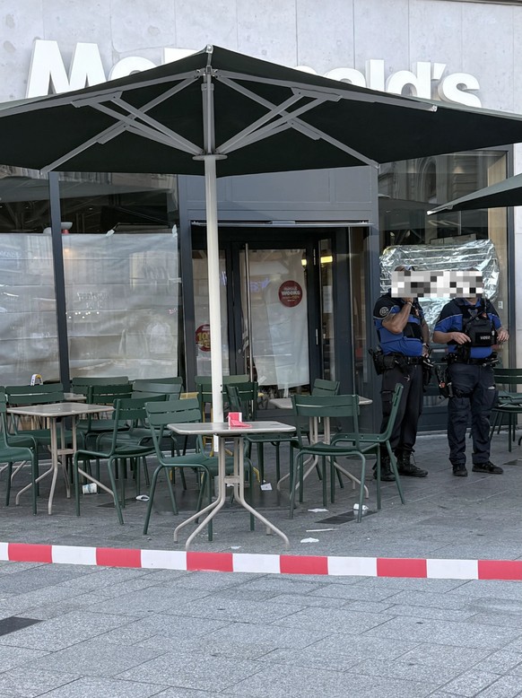 Le McDonald's de la Saint-Laurent à Lausanne (VD) est barricadé mercredi 26 août 2026.