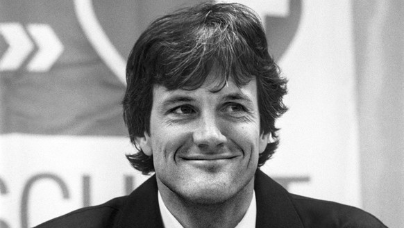 Portrait von Daniel Jeandupeux am 15. November 1985 in Bern. Jeandupeux war aktiver Fussballspieler und Trainer bei Toulouse, und wird vom 1. Januar 1986 bis 1989 seine Aufgabe als Coach der Schweizer ...