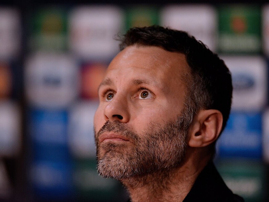 Ryan Giggs a plaid