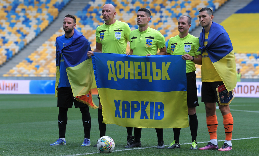 Malgré la guerre, le Chakhtar Donetsk et le FC Metalist Kharkiv ont lancé la nouvelle saison du championnat de football d'Ukraine, mardi à Kiev.