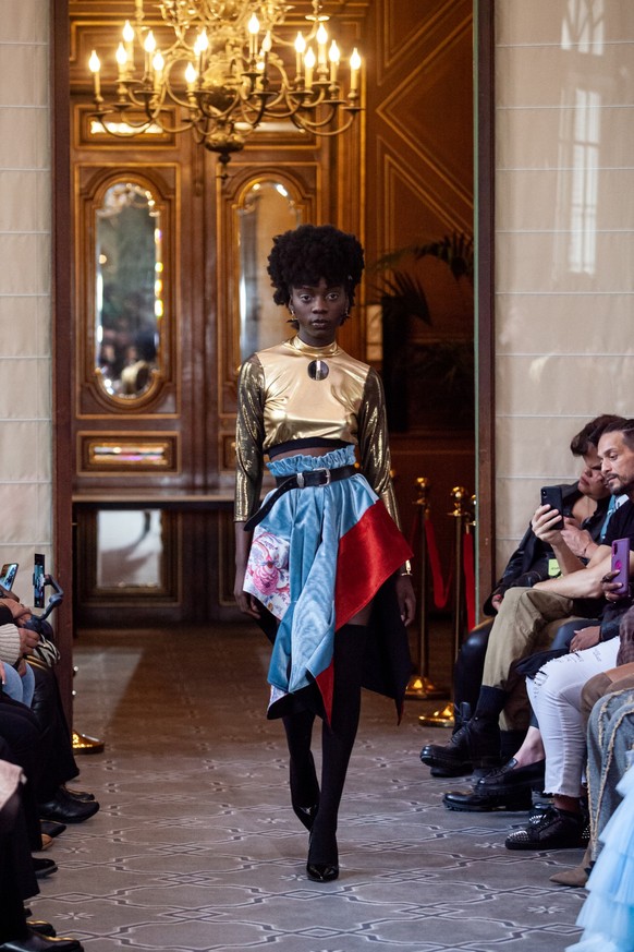 Le défilé CoCo Création à la Fashion Week de Paris, en mars 2023.