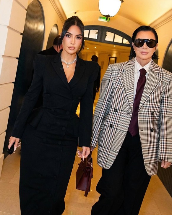 Kim Kardashian et Kris Jenner à Paris