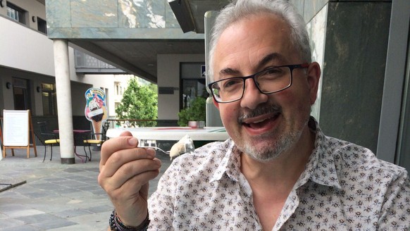 Le bistrotiers Enzo Astore, établi en Valais, a décidé de ne servir qu'en terrasse.