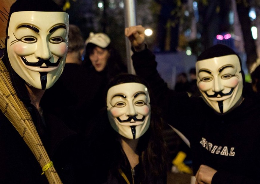 Et maintenant, Anonymous déclare une «cyber-guerre» contre le Kremlin