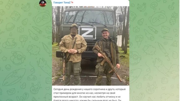 Le 20 avril dernier, jour de l'anniversaire d'Adolf Hitler, Topaz (à droite) a posté une photo devant un véhicule portant le chiffre 88, un signe hitlérien déguisé chez les néonazis. Il a écrit: «Il n ...