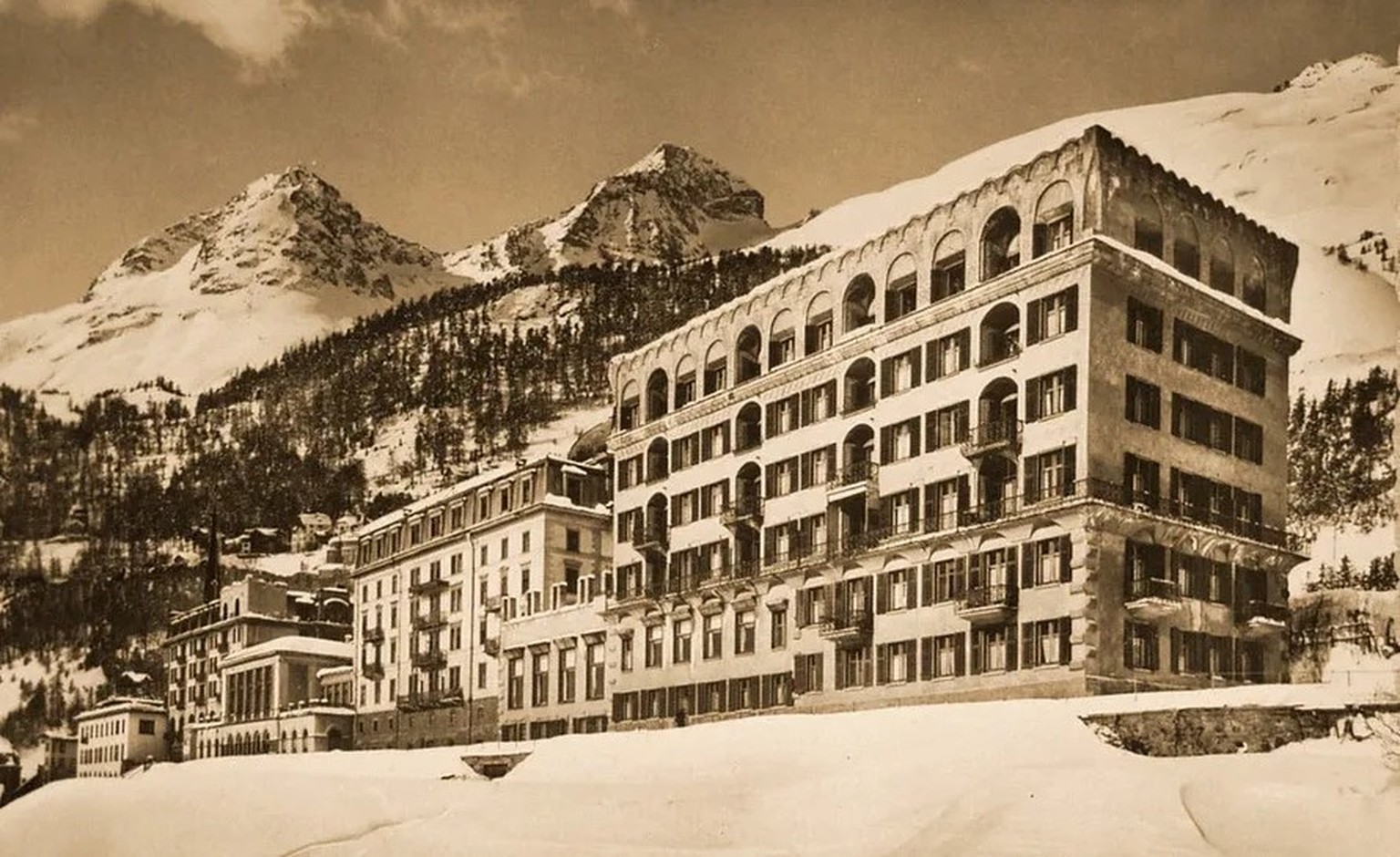 L’hôtel Kulm, vers 1900.
https://www.kulm.com/en/history