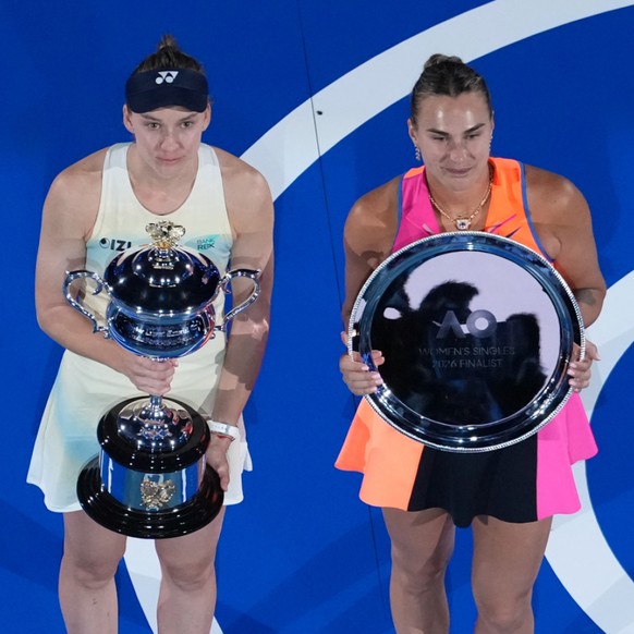 Elena Rybakina (à gauche) et Aryna Sabalenka se retrouveront dimanche en finale à Indian Wells