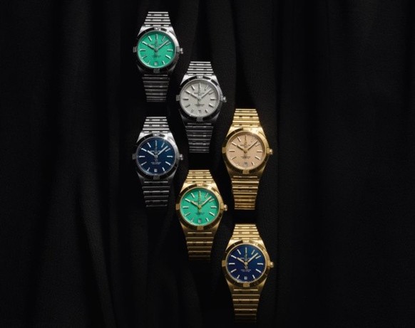 Victoria Beckham collabore avec l&#039;horloger suisse Breitling sur la montre Chronomat Automatic 36.