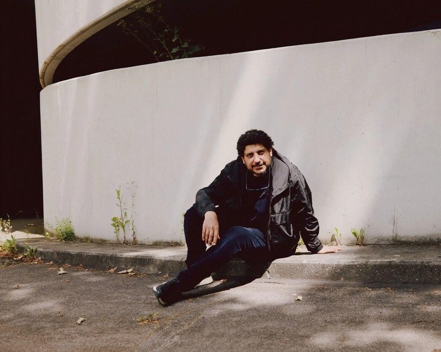 Il devrait être le commissaire d&#039;Art Basel Qatar, l&#039;artiste vidéo égyptien Wael Shawky.