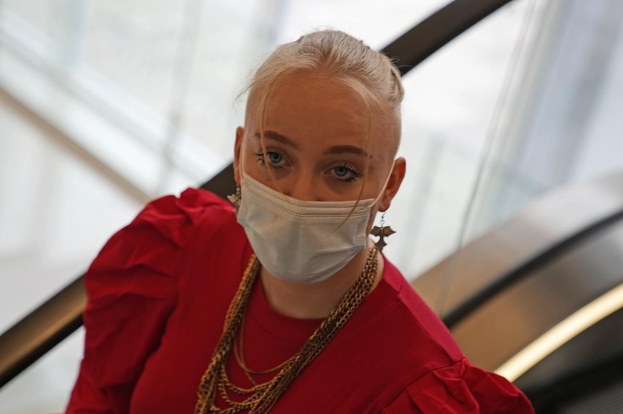 Il faudrait faire de Mila une star si on veut la protéger