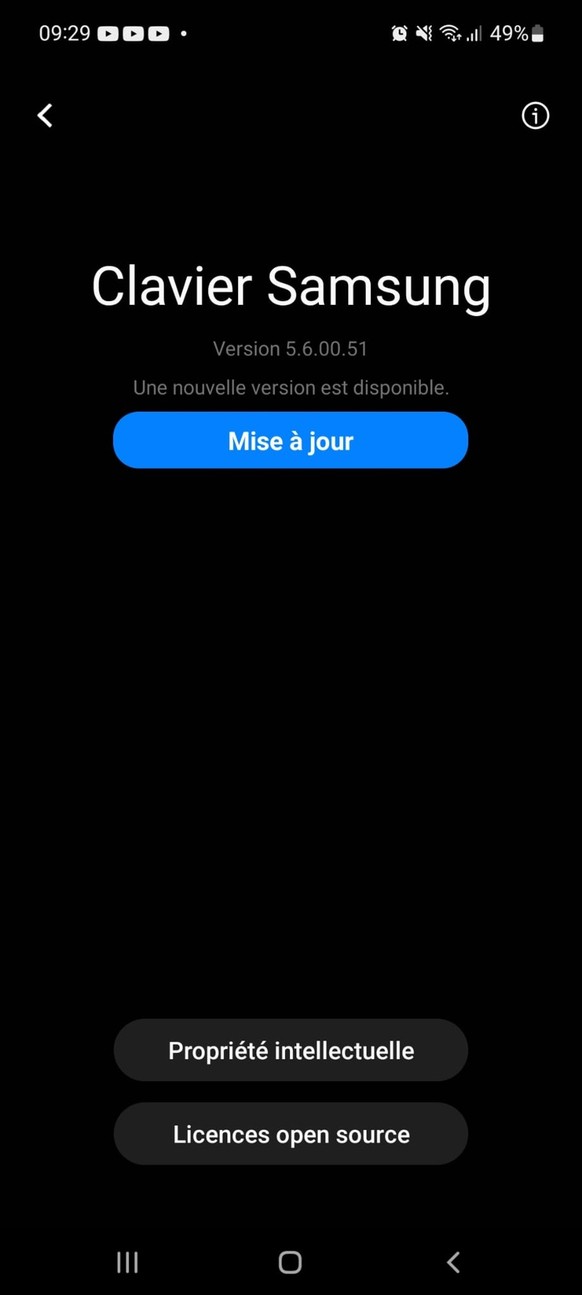 Si vous détenez un smartphone Samsung, vous pouvez vous rendre dans vos paramètres de clavier: une nouvelle version du système dit «5.6.00.51» est disponible.