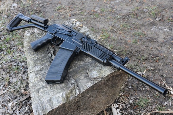 Un fusil Vepr-12.