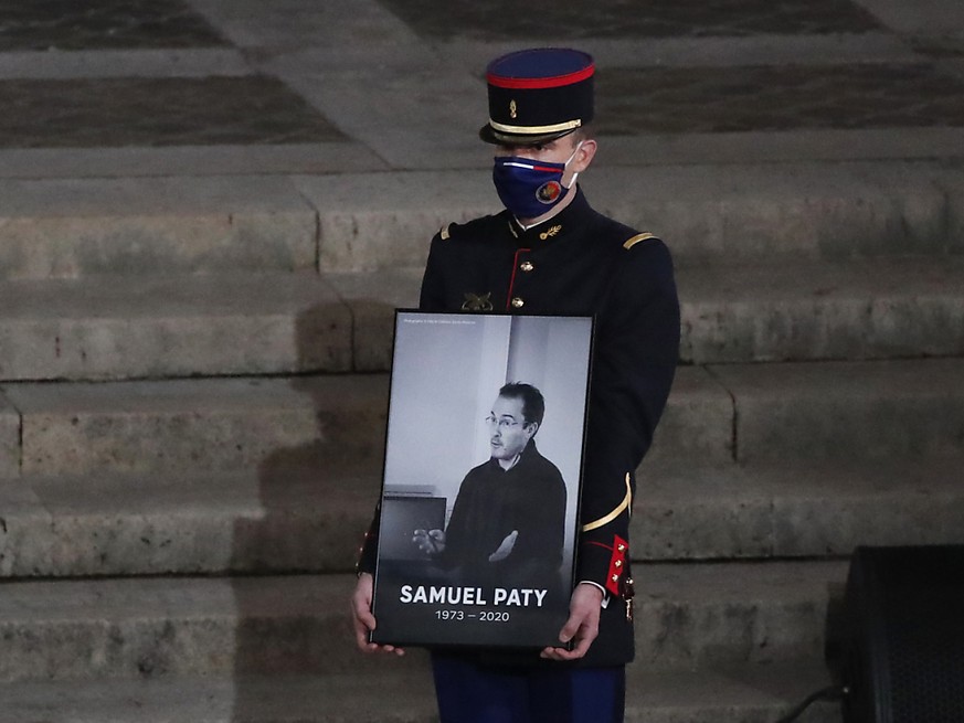 Sept hommes et une femme sont jugés dès lundi devant la cour d&#039;assises spéciale de Paris pour leur rôle dans l&#039;assassinat en octobre 2020 de l&#039;enseignant Samuel Paty (archives).