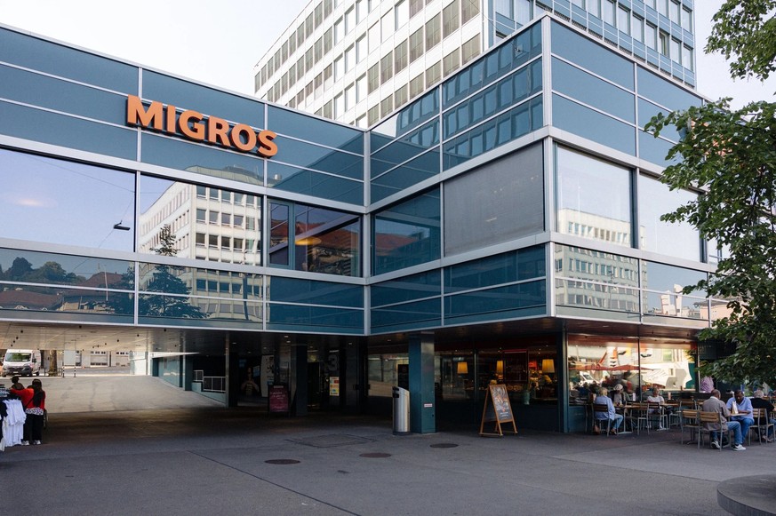 Le lieu de l'action: le Neumarkt de Saint-Gall.