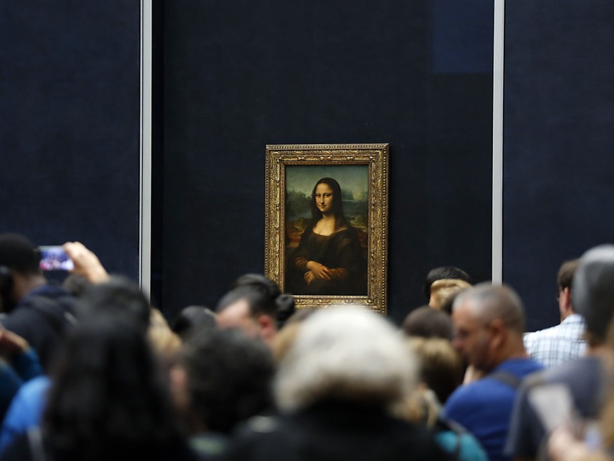 La salle du musée du Louvre dans laquelle est exposée &quot;La Joconde&quot; de Léonard de Vinci a été fermée pendant une heure après l&#039;incident.