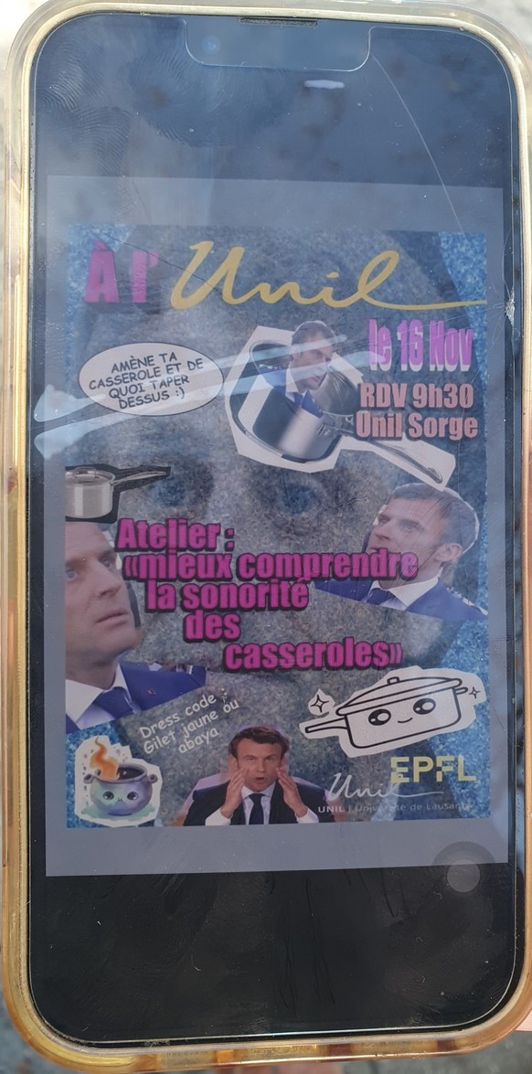 image d&#039;un téléphone portable affichant une manifestation contre la venue d&#039;Emmanuel Macron à l&#039;université de Lausanne