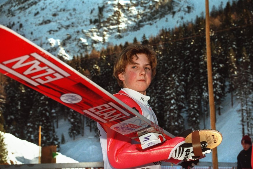 Simon Ammann, 16 ans, se prépare pour son premier départ en Coupe du monde.