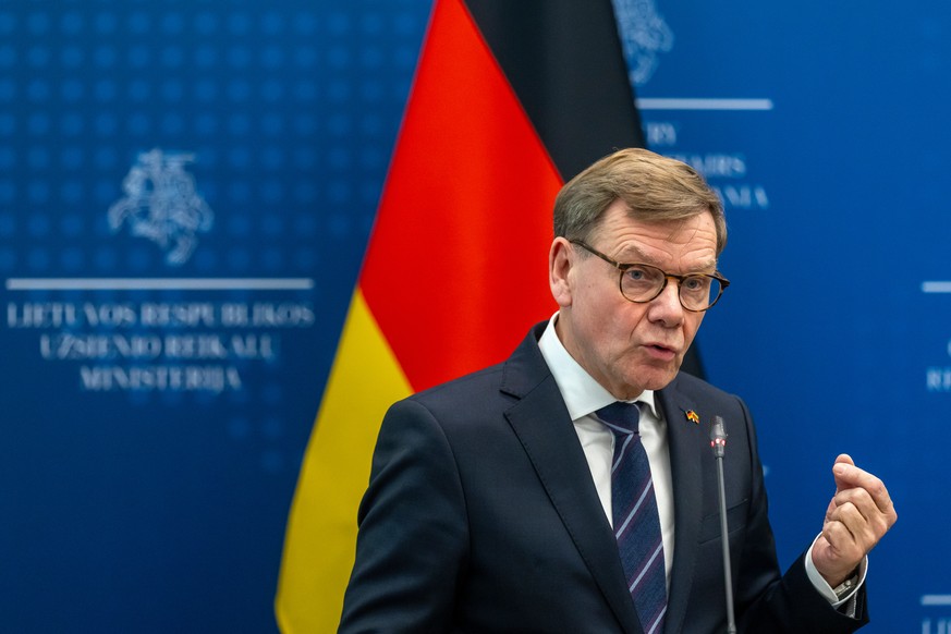 Un vice-ministre russe retrouvé mort ++ Londres s'énerve