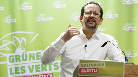 Balthasar Glaettli, president des VERT-E-S suisses, prononce son discours devant les delegues, lors de l&#039;assemblee des delegues des Verts suisses, ce samedi 28 janvier 2023 a Geneve. (KEYSTONE/Sa ...