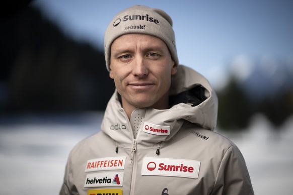 Rune Velta, Cheftrainer der Schweizer Skispringer, posiert fuer ein Portrait, am Montag, 6. November 2023, in Davos. (KEYSTONE/Gian Ehrenzeller)