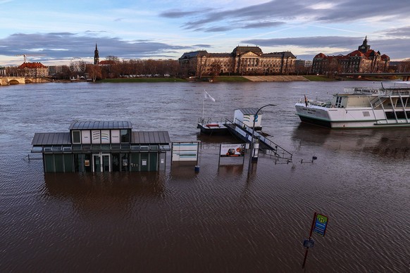 A Dresde, le niveau de l'Elbe est six mètres plus haut que la normale.
