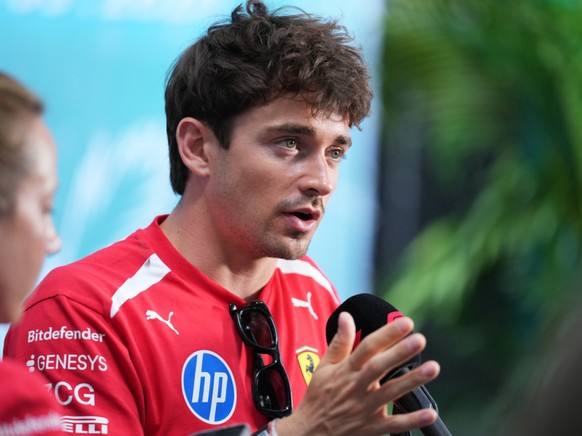 Charles Leclerc poursuit l'aventure avec son "équipe de rêve."