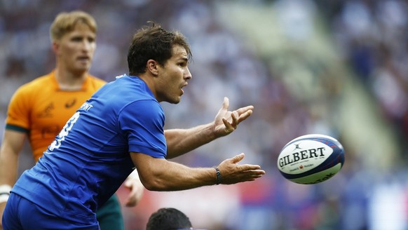 epa10823952 France&#039;s Antoine Dupont in action during the Rugby Test match between France and Australia at the Stade de France in Saint-Denis, France, 27 August 2023. Both teams prepare for the Ru ...