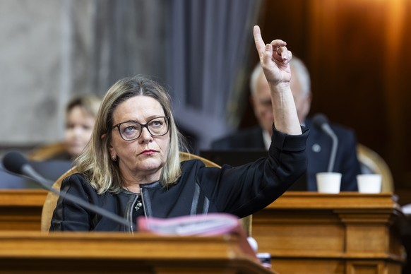 Heidi Z'graggen, Mitte-UR, meldet sich zu Wort, an der Herbstsession der Eidgenoessischen Raete, am Donnerstag, 25. September 2025 im Staenderat in Bern. (KEYSTONE/Alessandro della Valle)