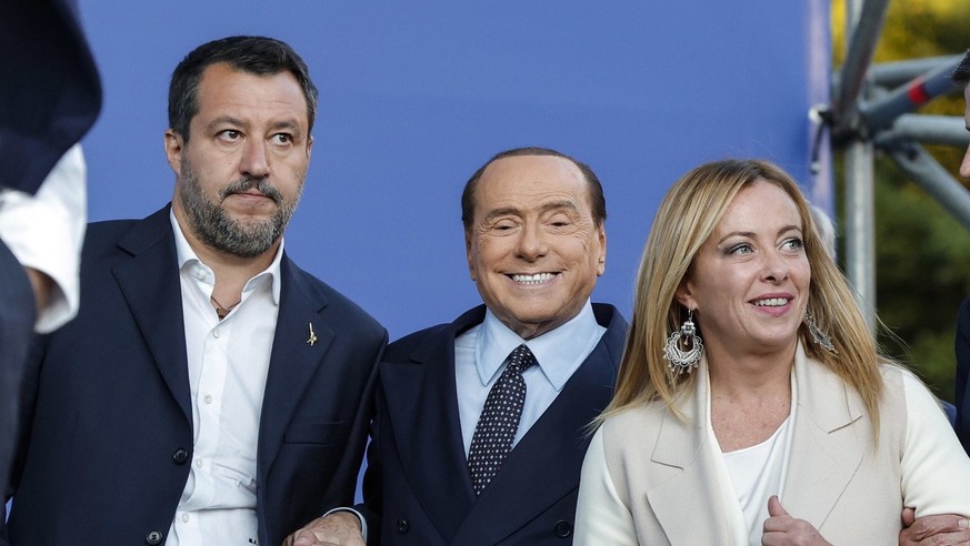 Federal secretary of Italian party Lega Nord Matteo Salvini, President of Italian party &#039;Forza Italia&#039; Silvio Berlusconi and leader of Italian party Fratelli dâÄ™Italia (Brothers of Italy) G ...