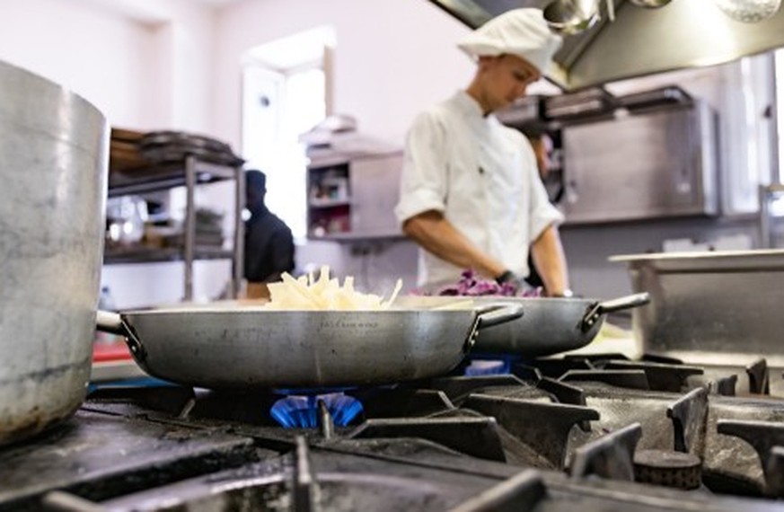 Hôtellerie-restauration: échec des négociations salariales 2025.